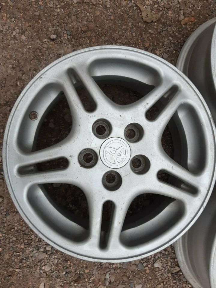 Toyota Carina E T19 Winterräder 175/70R14 Sommerräder 185/65R14 in Gotha