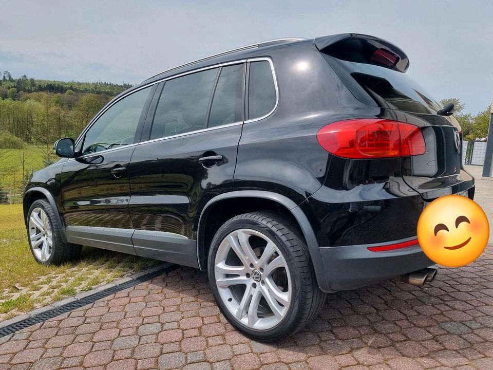 Volkswagen Tiguan 2.0TDI 4Mot.DSG EXCLUSIVE Navi Leder Kamera in Neuhof