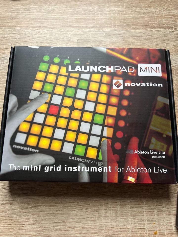 Novation Launchpad mini MK2 in Jena