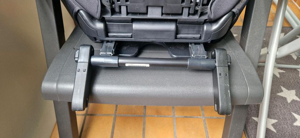 Joie Kindersitz Traver Autositz  i Size Booster Seat Isofix in Ulm