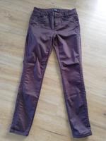 Hose von STREET ONE in Bordeaux Gr. 36/30 Hessen - Fernwald Vorschau