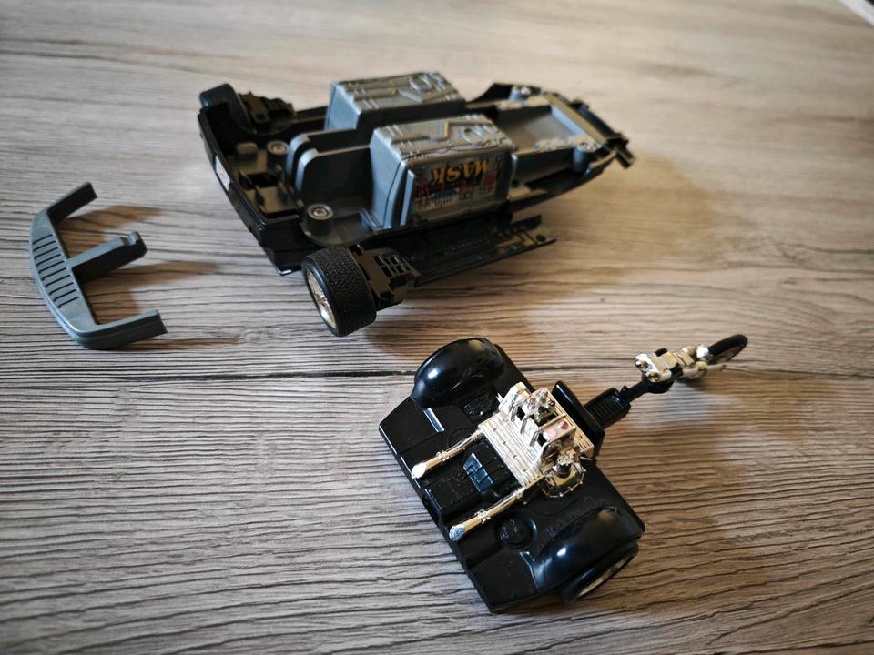 Mask Kenner Fahrzeug Fireforce mit Julio Lopez + Klon mit Masken in Essen