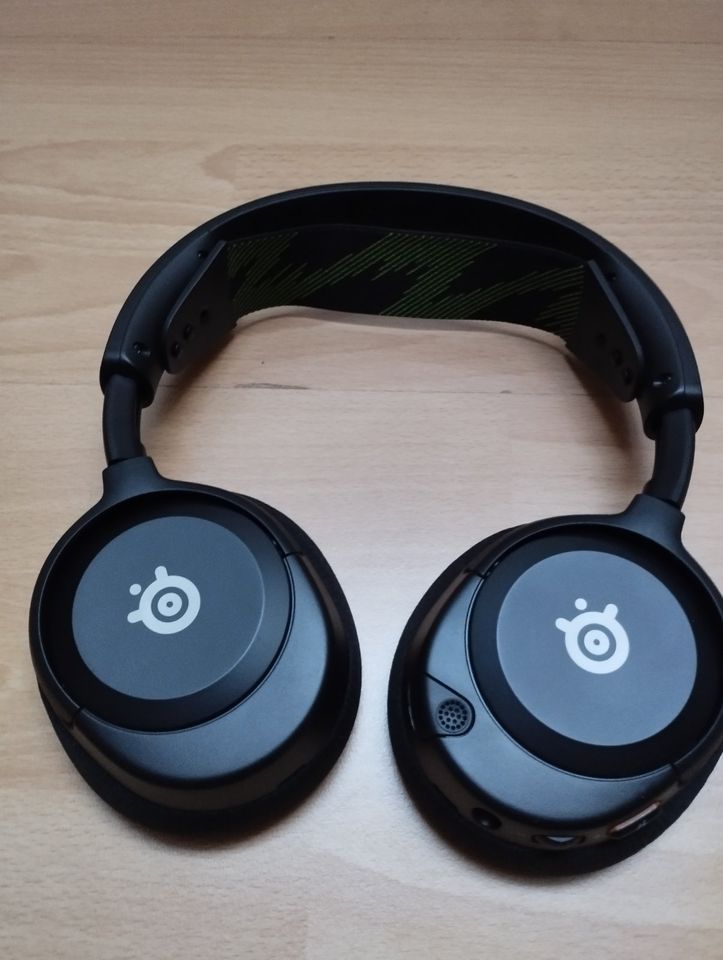 Steelseries Arctis Nova 1X in Gelsenkirchen