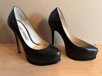 Elegante Buffalo London Plateau-Pumps Größe 37 Kr. Altötting - Altötting Vorschau