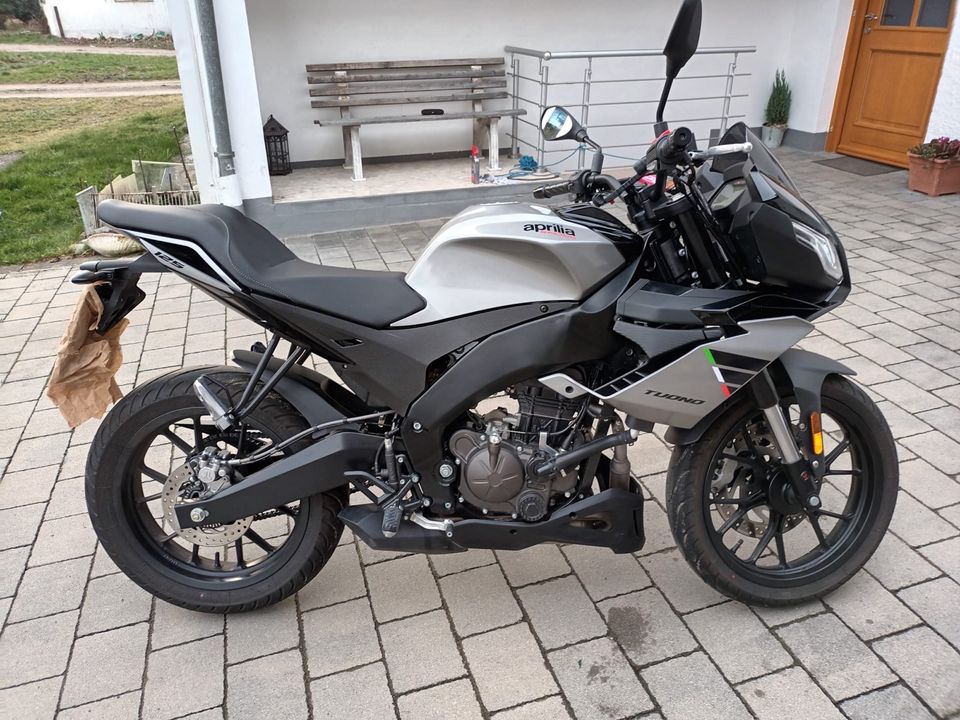 Aprilia Tuono 125 Restgarantie in Niederrieden