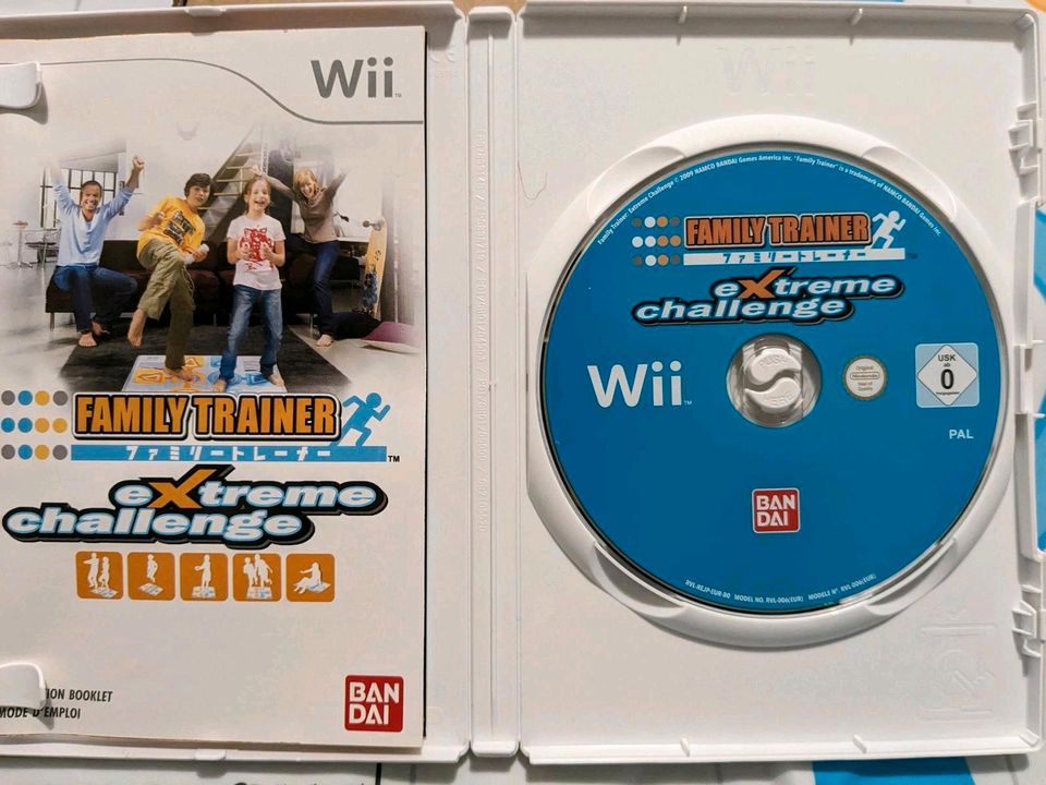 TANZMATTE+FAMILY TRAINER extreme challenge fü NINTENDO WII TOP in Centrum