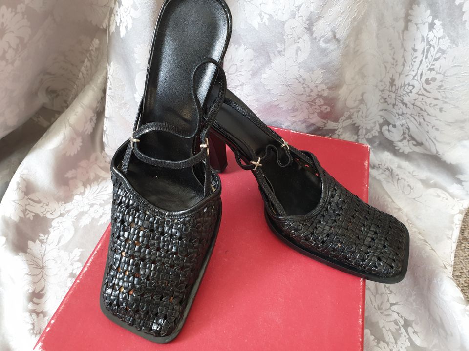 Lederschuhe Absatzschuhe High Heels Gr.38 NEU in Limbach-Oberfrohna