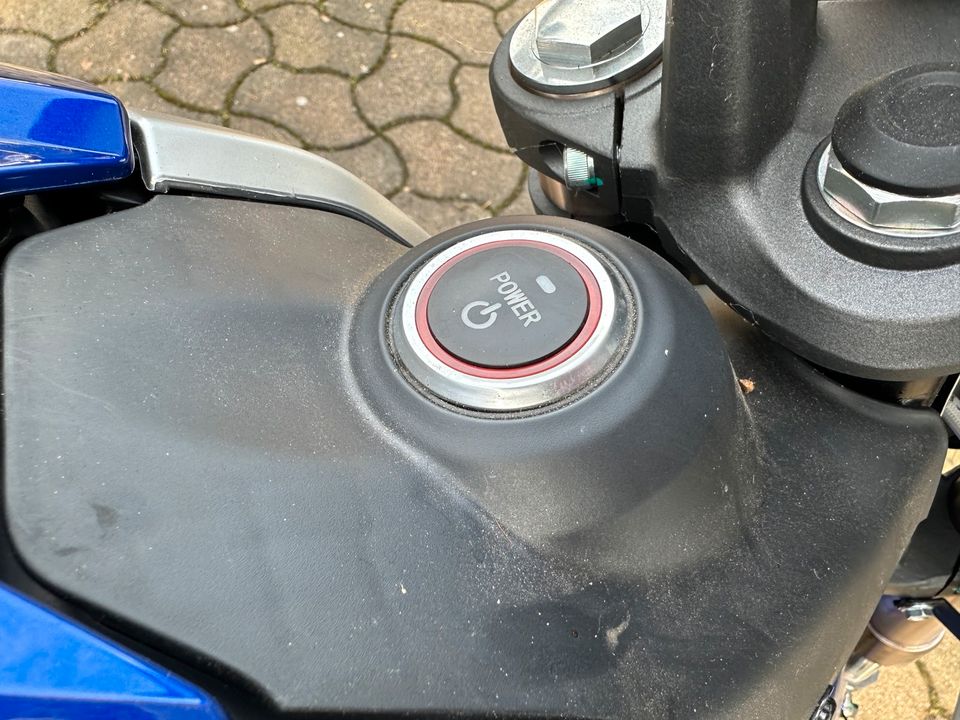 Vmoto Super SOCO RT One Pro elektrisch E-Roller E Motorrad 125 in Osterburken