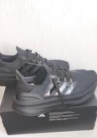 Verkaufe Adidas Ultraboost  Light Schwarz 43 Frankfurt am Main - Bockenheim Vorschau