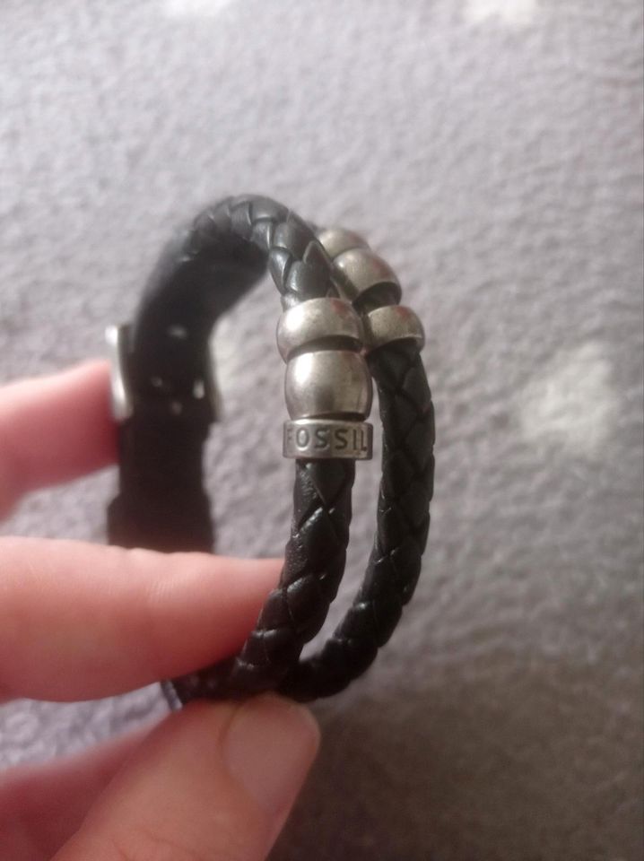 Fossil Herrenarmband schwarz Leder in Bad Zwischenahn