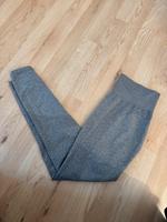 Graue Sportleggins Größe S Köln - Nippes Vorschau
