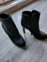 Stiefelette schwarz glatt Leder Buffalo Nordrhein-Westfalen - Mülheim (Ruhr) Vorschau