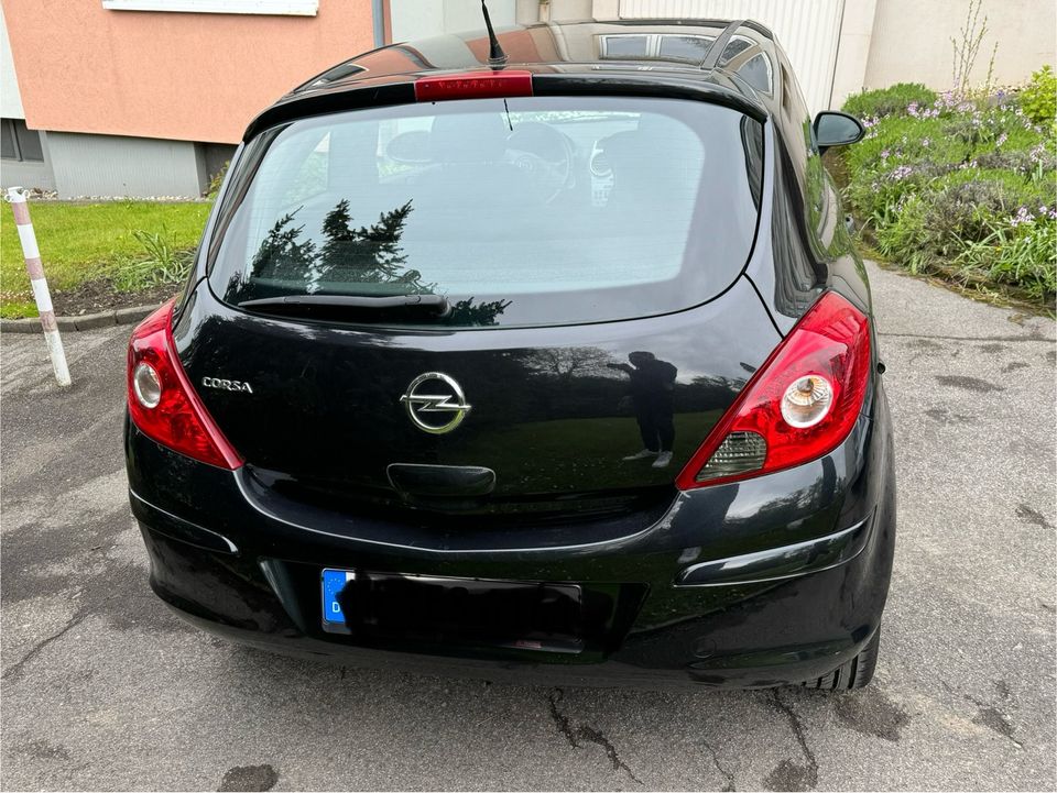 Top geflegter Opel Corsa mit TÜV aus Privat in Velbert