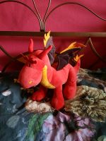 Nici Dragon Drache Feuerdrache rot stehend 50cm Plüschtier Baden-Württemberg - Meersburg Vorschau