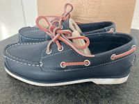 Timberland Bootsschuhe Leder Segelschuh 33 blau Hessen - Rüdesheim am Rhein Vorschau