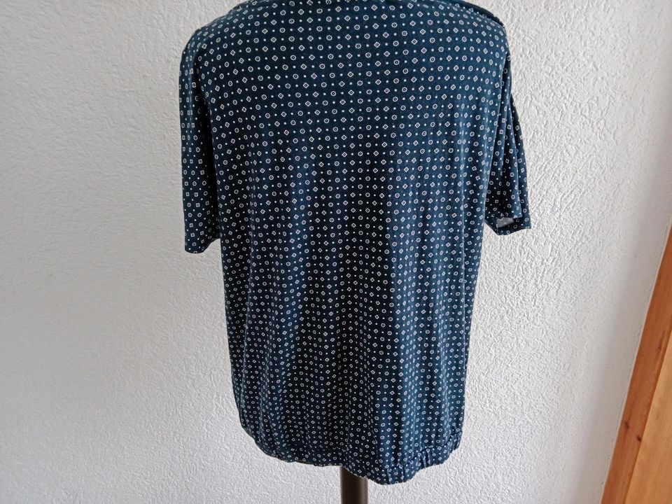 Damen Shirt Größe 44/46 in Bastheim