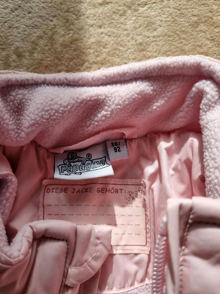 Kleiderpaket 86/92 Jacken Mädchen Regen Winter Sweat rosa pink in Groß Kreutz