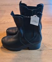 Stiefel Catwalk 40 Schuhe Niedersachsen - Friesoythe Vorschau