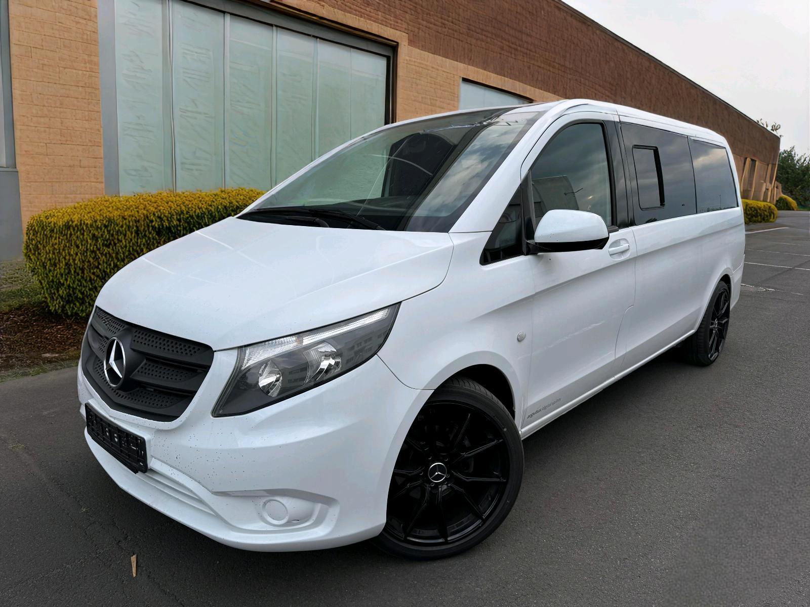 Abbildung des Autos Mercedes Benz V220 CDI, …