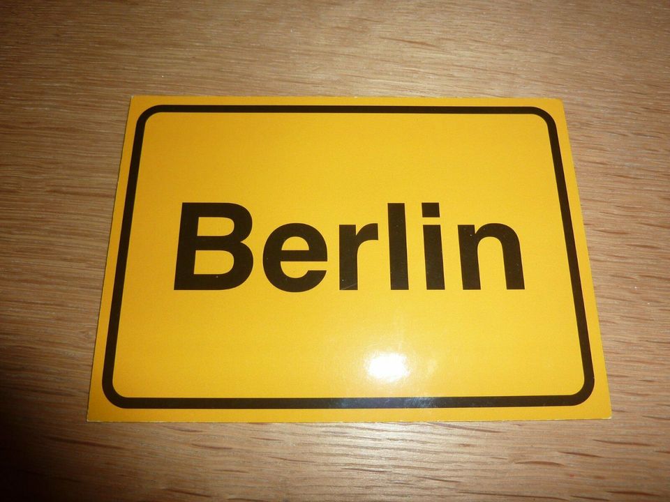 2 "BERLIN" POSTKARTEN: HALLO BERLIN! + BERLIN in Düsseldorf