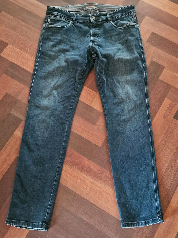 Camel Jeans Madison 35/32 in Herborn