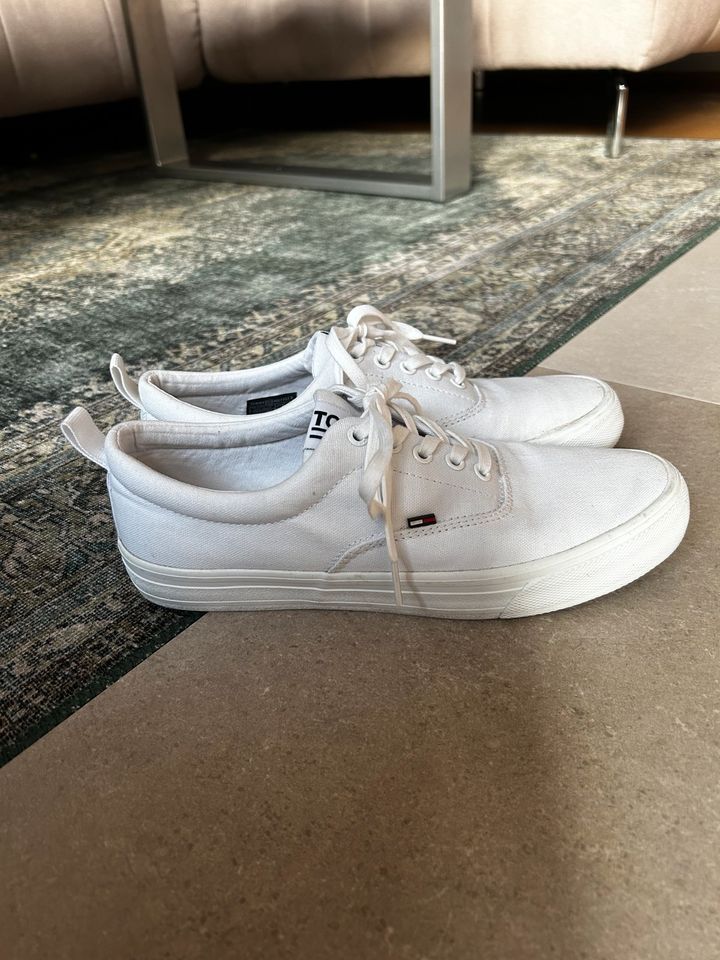 Tommy Jeans Sneaker 42 in weiß  neu und ungetragen in Lingen (Ems)