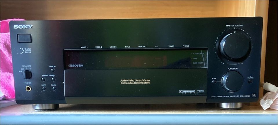 Sony Receiver STR-DB725 in Medebach