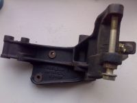 VW Golf 2  Halter Lichtmaschine 068905145L Original Köln - Braunsfeld Vorschau