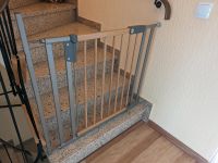 2 Treppenschutzgitter von Geuther, Holz, klemmbar, 87-96,5 cm Nordrhein-Westfalen - Dormagen Vorschau