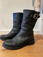 Hugo Boss Stiefel Stiefelette  Boots gefüttert schwarz Leder 39 Frankfurt am Main - Seckbach Vorschau