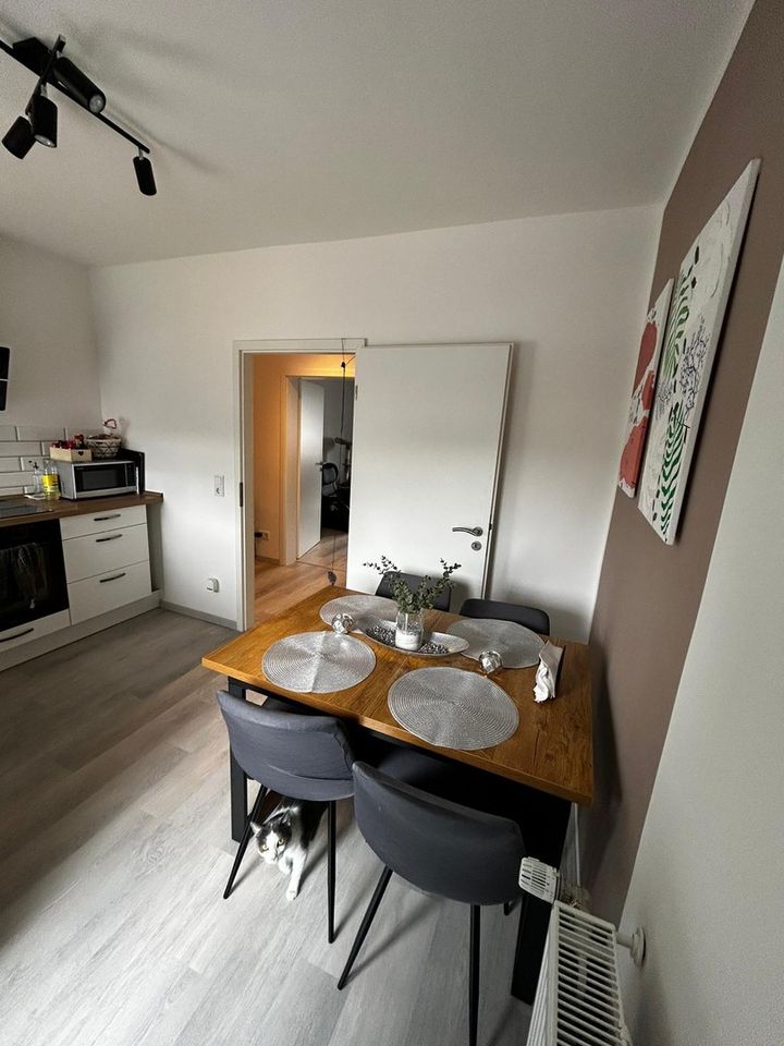Moderne 3-Zimmer Maisonettewohnung in Schwetzingen: Kfz-effizient und stilvoll gestaltet. in Schwetzingen