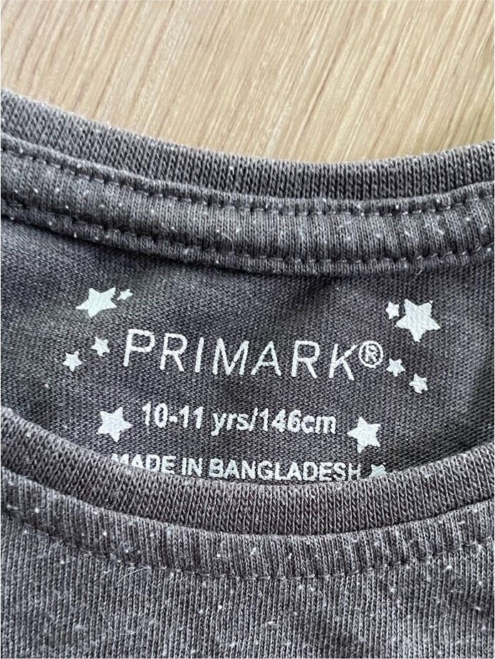 Langarm Shirt Mödchen Primark Gr. 146 in Essenbach