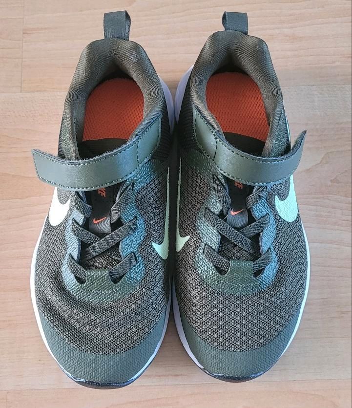 Nike Schuhe   Neu in Bad Kreuznach