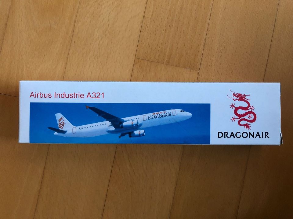 Airbus A321 Dragonair Model in Stade