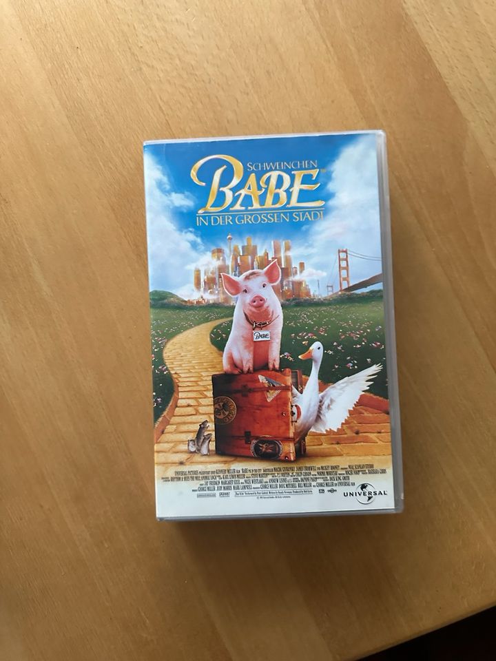 Schweinchen Babe VHS in Krefeld