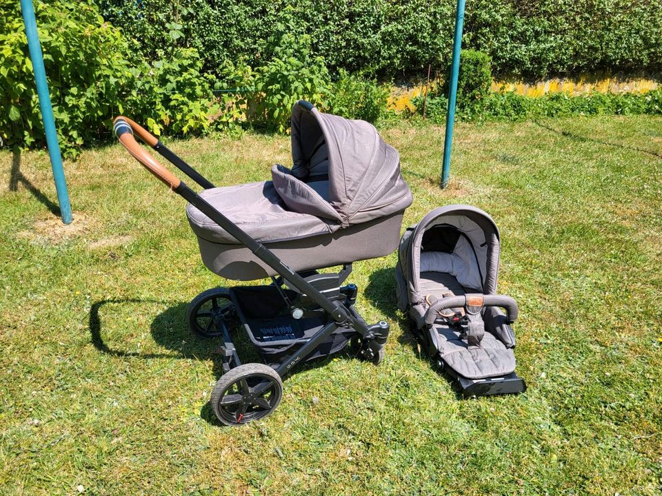 Hartan Yes Selektion Kinderwagen Buggy Babyschale in Waldbröl