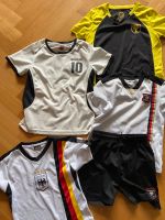 Paket Fußball Shirts und Hose Gr.110/116 und 134/140 Brandenburg - Hohen Neuendorf Vorschau