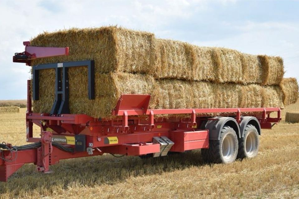 Anderson Ballenwagen Sammelwagen Ballensammelwagen für Quaderballen in Südbrookmerland