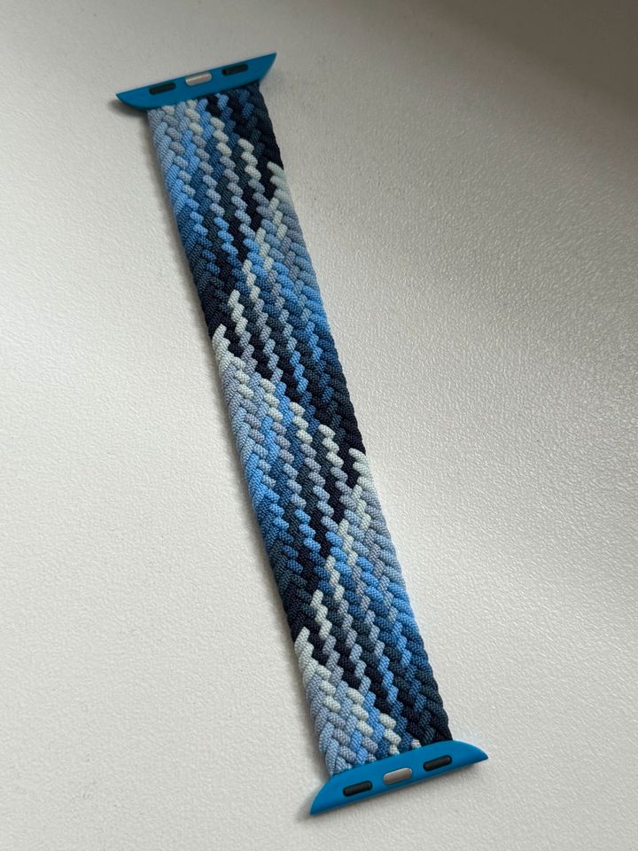 Apple Watch Band Solo Loop Neu 38/40/41mm blau gemustert in Wiesbaden