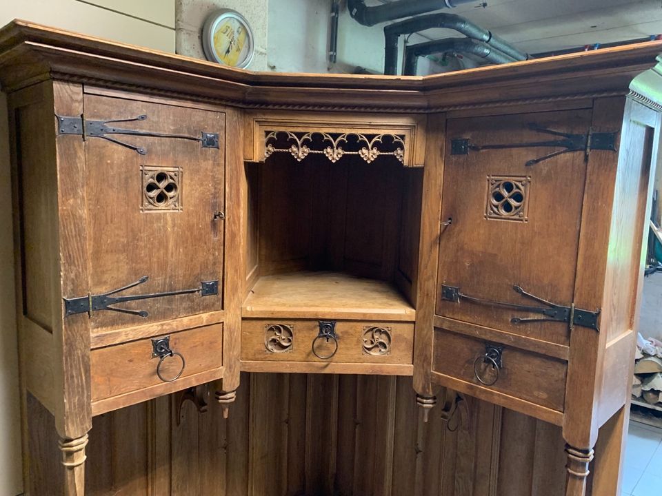 Alter Altarschrank Altar Minibar in Monschau