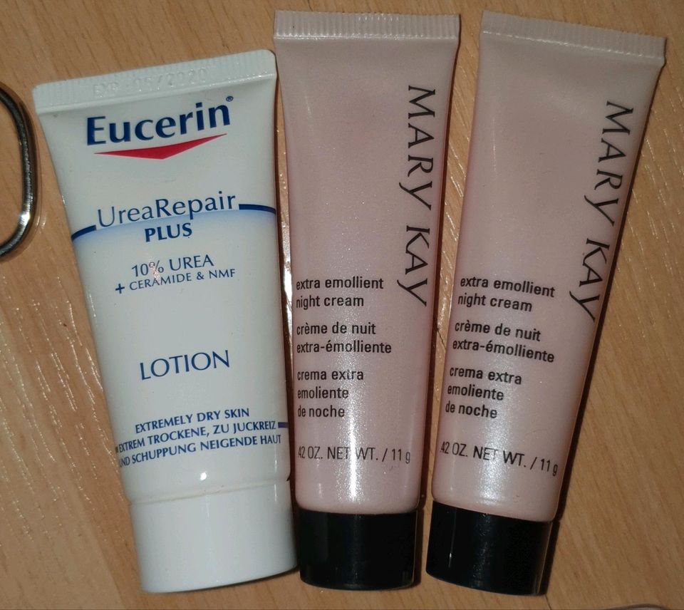 Nagelschere Nagelfeile Eucerin Lotion Mary Kay Creme Pediküre VB in Essen