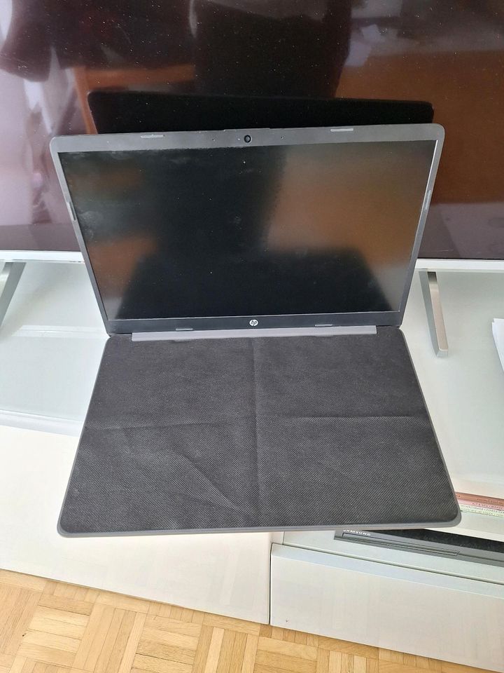 Laptop  HP 250 G8 34N33ES, in Originalkarton in Paderborn