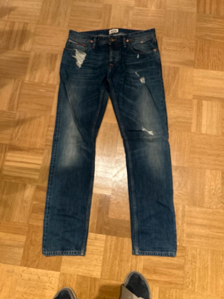 Tommy Hilfiger Jeans 32/32 in Hof (Saale)