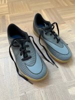 Nike Sportschuhe / Hallenschuhe Gr. 38,5 zu verkaufen Essen - Essen-Borbeck Vorschau