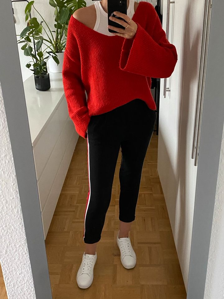 Pullover Pulli NA-KD Gr. M rot in Bielefeld