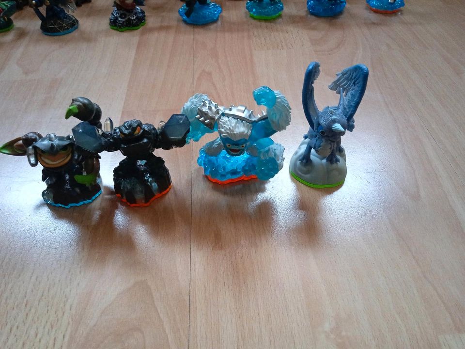 Skylanders Imaginators PS 4 Spiel + Figuren in Durmersheim