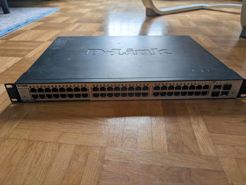 D link Web Smart Switch DGS-1248T 48 Port in Mainz