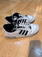 Adidas Capital Bra 41 1/3 Hessen - Hofgeismar Vorschau