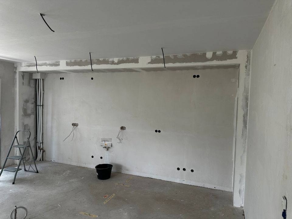 Wohnung/ Haus Sanierung Renovierung Boden Trockenbau Maler Fugen in Algermissen