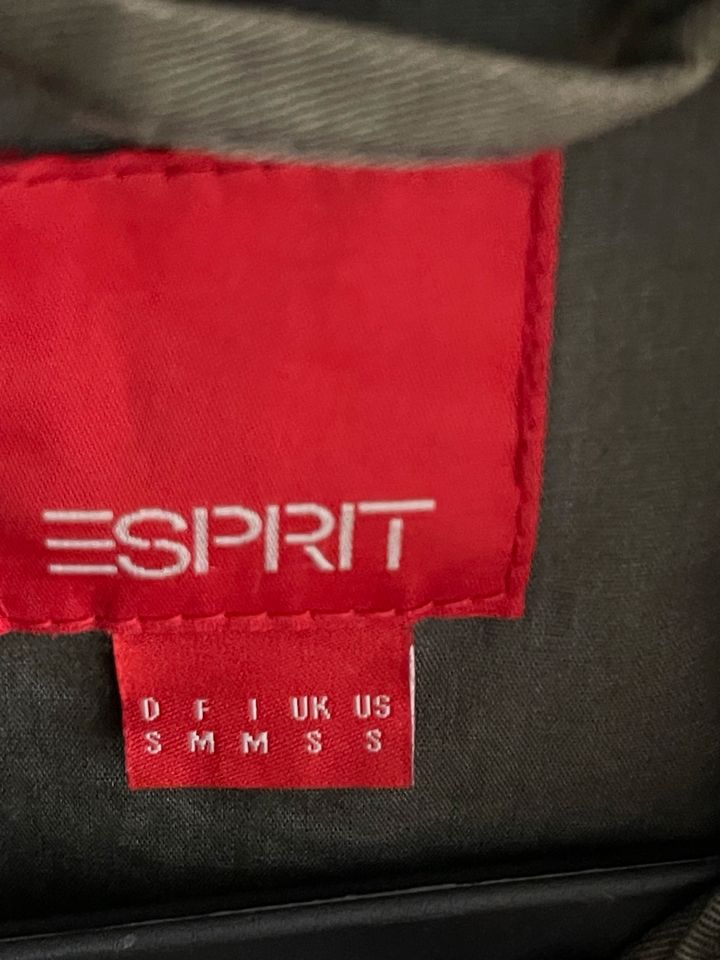 Esprit Jacke, Gr.S,  Farbe: khaki in Berlin